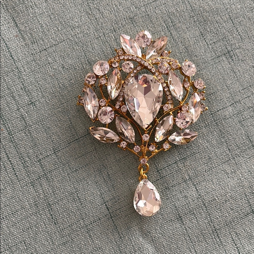 Beautiful Large White and Gold Statement Pin Brooch